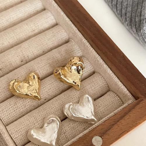 Zinc Alloy Stud Earring Heart plated fashion jewelry & for woman 20mm Sold By Pair