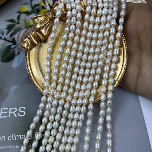 Cultured Rice Freshwater Pearl Beads, DIY, white, Length about 4-5mm, Approx 51PCs/Strand, Sold By Strand