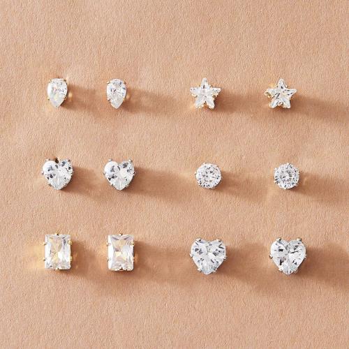 Zinc Alloy Stud Earring with Crystal fashion jewelry & Unisex nickel lead & cadmium free Sold By Set