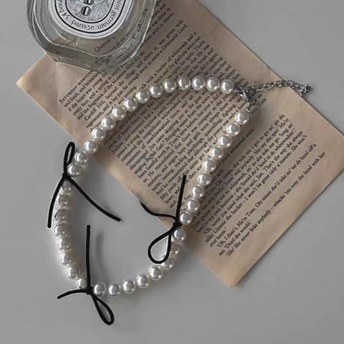 Fashion Choker Necklace, Plastic Pearl, with Velveteen, with 6cm extender chain, handmade, fashion jewelry & for woman, white, Length:Approx 34 cm, Sold By PC