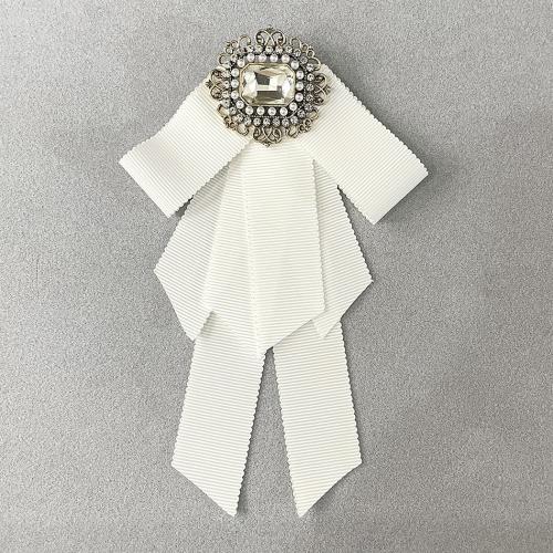 Collar Brooch Cloth with Plastic Pearl & Zinc Alloy handmade for woman & with rhinestone Sold By PC