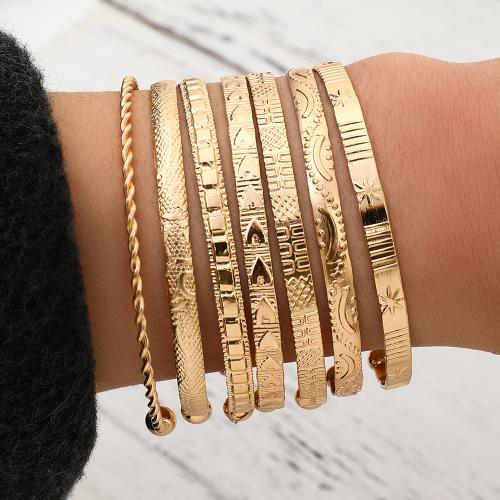 fer Set de bracelet, avec plastique revêtu de cuivre, Placage de couleur d'or, styles différents pour le choix & pour femme & avec strass, Vendu par fixé