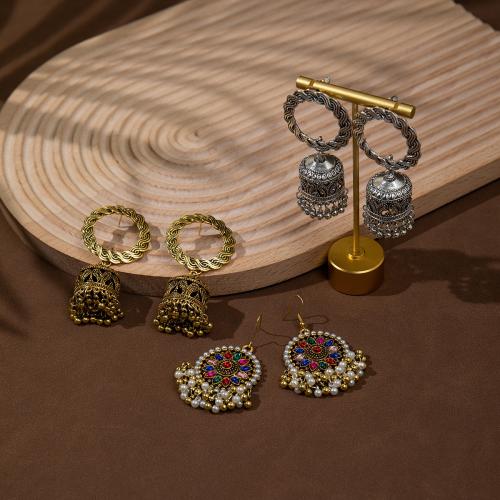 Zinek Stud náušnice, módní šperky & různé styly pro výběr & pro ženy, více barev na výběr, Prodáno By Pair