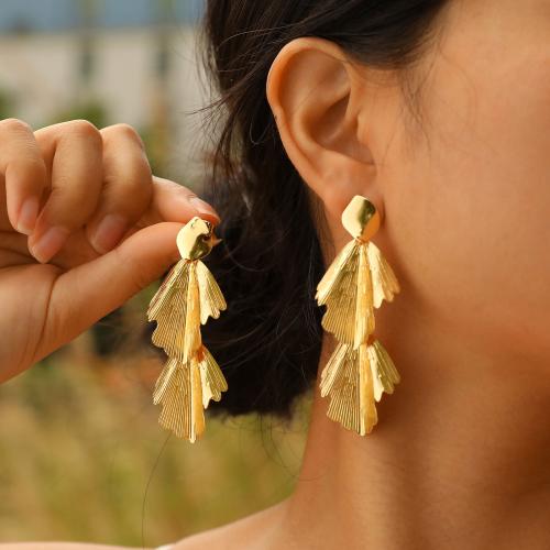 Brass Drop Earring, plated, fashion jewelry, golden, nickel, lead & cadmium free, 26.20x70mm, Sold By Pair