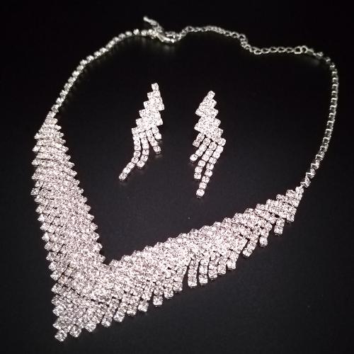 Strass Jewelry Sets, örhänge & halsband, Mässing, med STRASS, med 12cm extender kedja, 2 stycken & mode smycken & för kvinna, earring 40*4mm, Säljs av Ställ