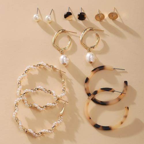 Boucles d'oreilles en alliage de zinc, avec Feuille d'acétate & perle de plastique, 6 pièces & bijoux de mode & pour femme, Or, Vendu par fixé