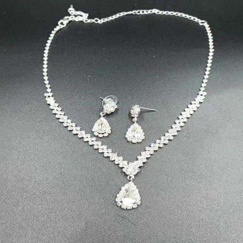 Conjuntos de joyería Rhinestone, pendiente & collar, metal, con diamantes de imitación, 2 piezas & para mujer, earring 29*9mm, longitud aproximado 29 cm, Vendido por Set