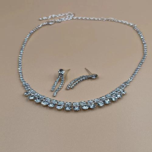 Rhinestone Jewelry Sets, earring & necklace, Brass, with Rhinestone, with 15cm extender chain, silver color plated, 2 pieces & fashion jewelry & for woman, earring 30*3mm, Length:Approx 28 cm, Sold By Set