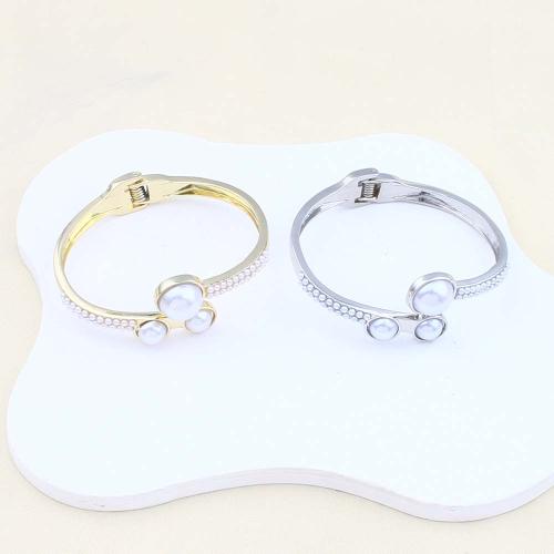 Zinc Alloy Bangle with Plastic Pearl & Iron plated fashion jewelry & with rhinestone nickel lead & cadmium free Sold By Bag