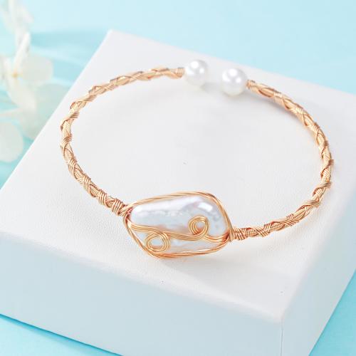 Brass Bracelet & Bangle, with Freshwater Pearl, fashion jewelry & for woman, gold, Length:Approx 17 cm, Sold By PC