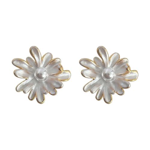 Brass Stud Earring, with Plastic Pearl, Flower, fashion jewelry & for woman & enamel, white, 15x17mm, Sold By Pair