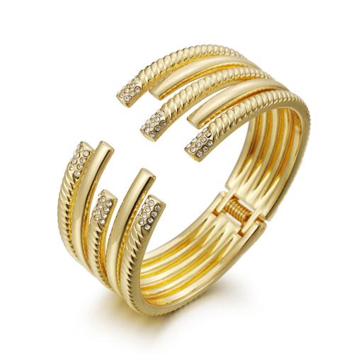 Bijoux de bracelet en alliage de zinc, Placage, pavé de micro zircon & pour femme, plus de couleurs à choisir, Diamètre intérieur:Environ 61x51mm, Vendu par PC