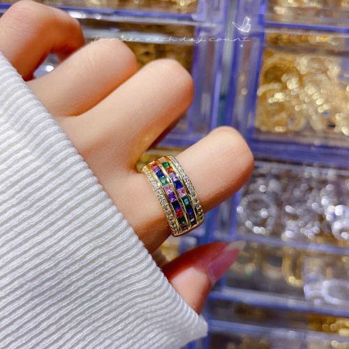 Cubic Zircon Brass δάχτυλο του δακτυλίου, Ορείχαλκος, με Cubic Zirconia, επιχρυσωμένο, κοσμήματα μόδας & διαφορετικά στυλ για την επιλογή & για τη γυναίκα, περισσότερα χρώματα για την επιλογή, νικέλιο, μόλυβδο και κάδμιο ελεύθεροι, Εσωτερική διάμετρος:Περίπου 18mm, Sold Με PC