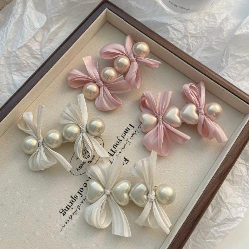 Alligator Hair Clip Cloth with Plastic Pearl Bowknot handmade & for woman Sold By PC