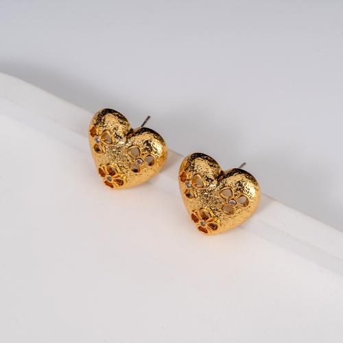 Brass Stud Earring Heart gold color plated fashion jewelry golden nickel lead & cadmium free Sold By Pair