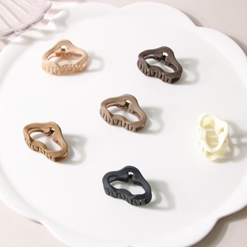 Hair Claw Clips Plastic stoving varnish for woman & hollow Sold By PC