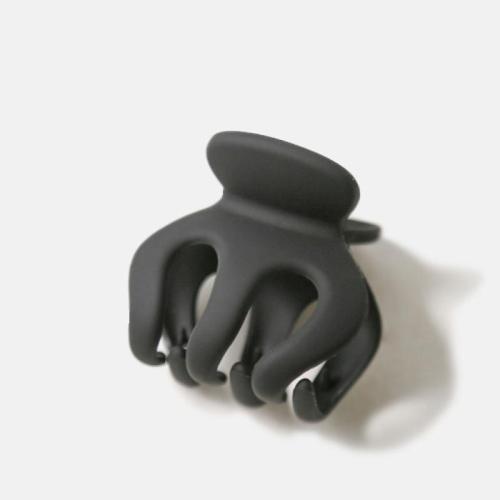 Hair Claw Clips Plastic handmade & for woman black Sold By PC