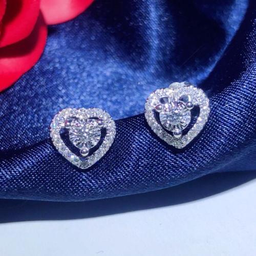 Cubic Zirconia Micro Pave Brass Earring, Heart, fashion jewelry & micro pave cubic zirconia & for woman, 10mm, Sold By Pair