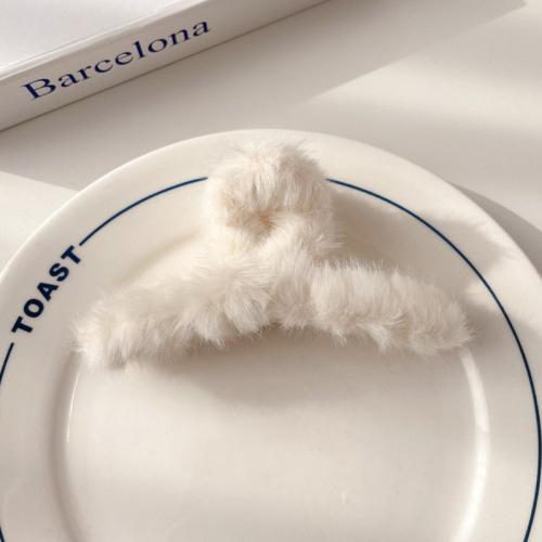 Hair Claw Clips Plush for woman 90mm Sold By PC