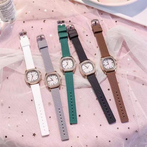 Women Wrist Watch PU Rubber with Glass & Zinc Alloy fashion jewelry & Chinese movement & for woman & waterproof Dial straight diameter of about 3.5cm about 0.8cm; Strap about 1.8cm. Length Approx 25 cm Sold By PC