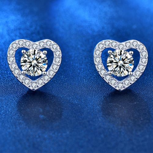 925 Sterling Silver Stud Earring with Moissanite Heart platinum plated fashion jewelry & for woman Sold By Pair