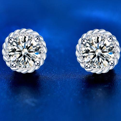 925 Sterling Silver Stud Earring, with Moissanite, Crown, platinum plated, fashion jewelry & for woman, 6.80mm, Sold By Pair