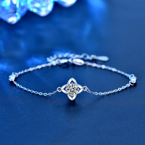 925 Sterling Silver Bracelet, with Moissanite, with 1.4inch extender chain, Four Leaf Clover, platinum plated, fashion jewelry & for woman & hollow, Length:Approx 6.3 Inch, Sold By PC