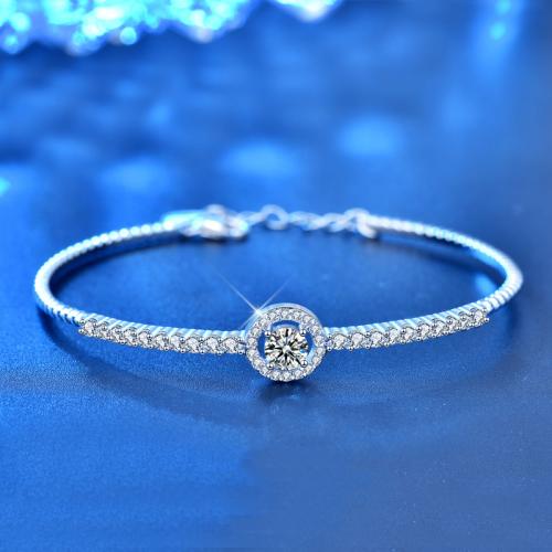925 Sterling Silver Bangle, with Moissanite, Round, fashion jewelry & for woman, Inner Diameter:Approx 56mm, Sold By PC