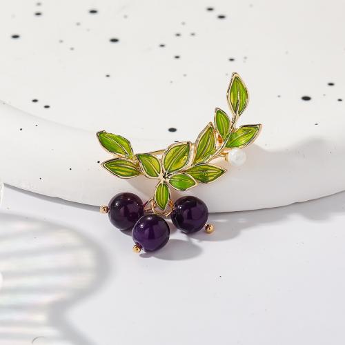 Zinc Alloy Brooches Fruit gold color plated fashion jewelry & enamel green nickel lead & cadmium free Sold By PC
