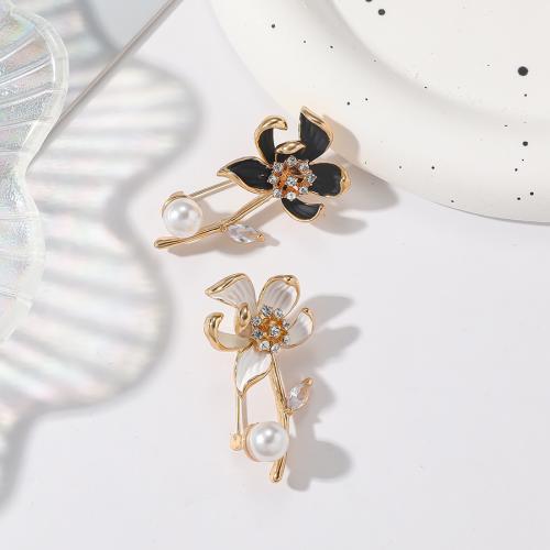 Zinc Alloy Brooches with Plastic Pearl Flower plated fashion jewelry & enamel & with rhinestone nickel lead & cadmium free Sold By PC