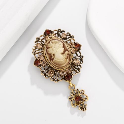 Zinc Alloy Brooches Unisex & with rhinestone Sold By PC