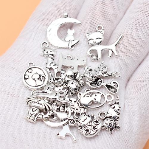 Tibetan Style Animal Pendants, Cat, antique silver color plated, DIY, 18PC/Bag, Sold By Bag