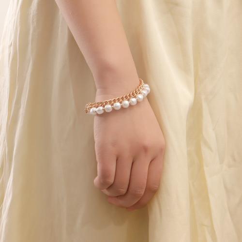 Zinc Alloy armbånd, med Plastic Pearl, guldfarve belagt, Dobbelt lag & for kvinde, hvid, nikkel, bly & cadmium fri, Solgt af PC