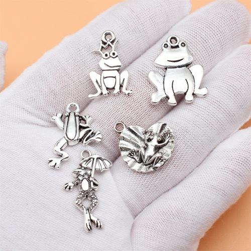 Tibetan Style Animal Pendants, Frog, antique silver color plated, DIY, 5PC/Bag, Sold By Bag