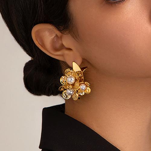 Brass Stud Earring, with Plastic Pearl, Flower, fashion jewelry & for woman, 28x46mm, Sold By Pair