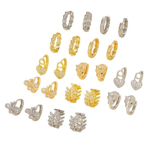Boucles d'oreilles en laiton zircon cubique pavent, Plaqué d'or, styles différents pour le choix & pavé de micro zircon & pour femme, plus de couleurs à choisir, Vendu par paire
