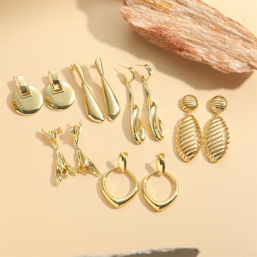 Messing Tropfen Ohrringe, goldfarben plattiert, verschiedene Stile für Wahl & für Frau, keine, frei von Nickel, Blei & Kadmium, verkauft von Paar