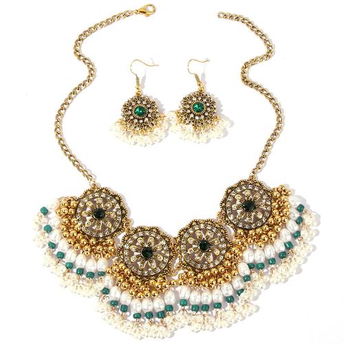 Parures de bijoux en alliage zinc, boucle d'oreille & collier, alliage de zinc, avec perle de plastique, 2 pièces & bijoux de mode & pour femme & avec strass, plus de couleurs à choisir, Longueur Environ 40 cm, Vendu par fixé