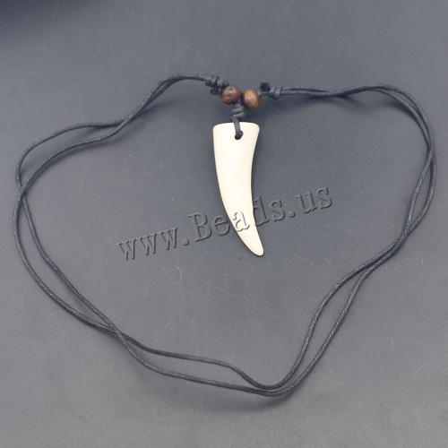 Ожерелья из полимерной смолы, Хлопковая нить, с деревянный & канифоль, Хорн, Регулируемый & Мужский, 52x18x13mm, длина:Приблизительно 44-86 см, продается PC