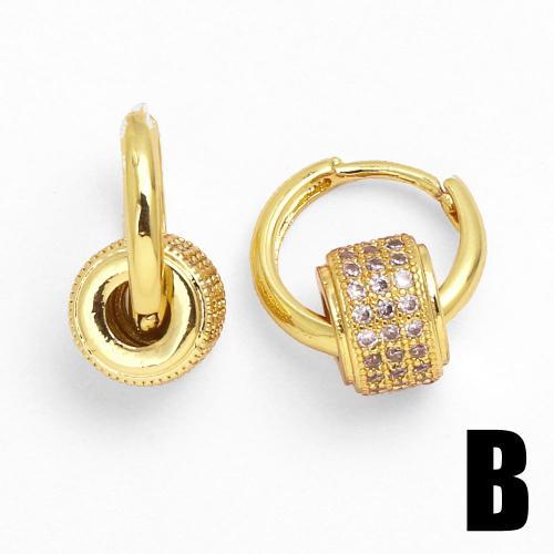 Boucles d'oreilles en laiton zircon cubique pavent, Placage de couleur d'or, bijoux de mode & modèles différents pour le choix & pavé de micro zircon, doré, protéger l'environnement, sans nickel, plomb et cadmium, Vendu par paire