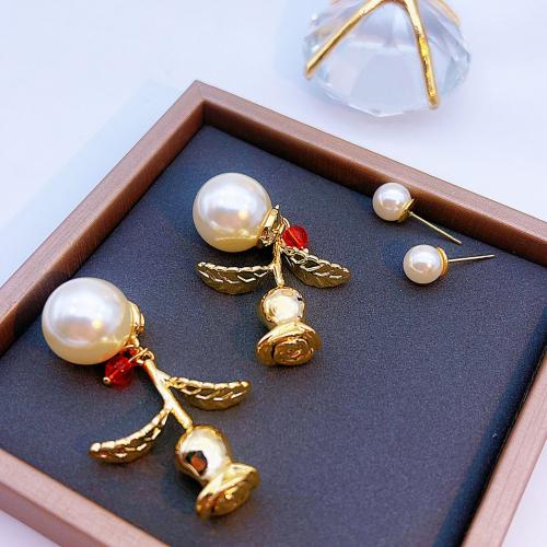 Brass Stud Earring, with Plastic Pearl, fashion jewelry & for woman, golden, 26mm, Sold By Pair