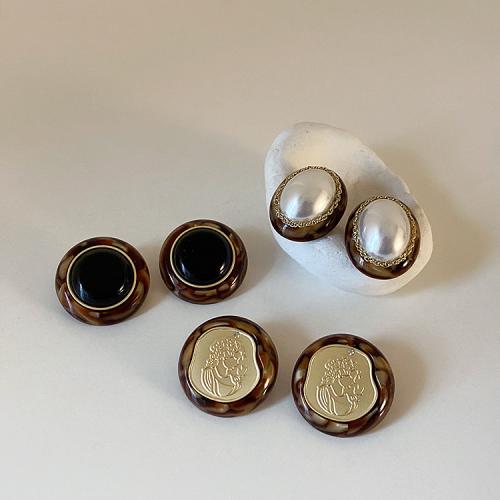 Lo zinco in lega Stud Earring, lega in zinco, with Foglio di acetato & perla in plastica, gioielli di moda & stili diversi per la scelta & per la donna, nessuno, 15mm, Venduto da coppia