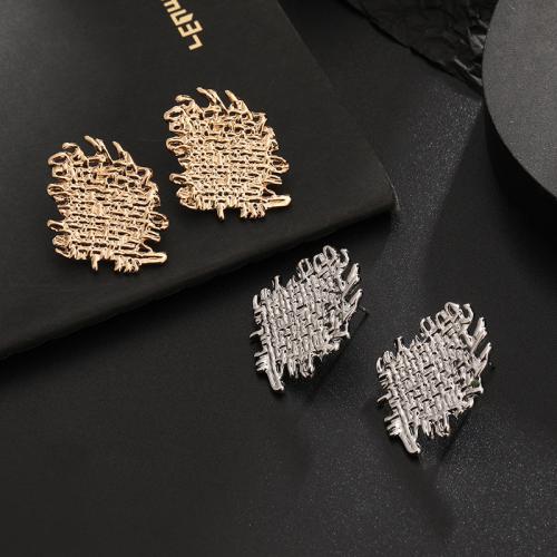 Zinc Alloy Stud Earring fashion jewelry & for woman Sold By Bag