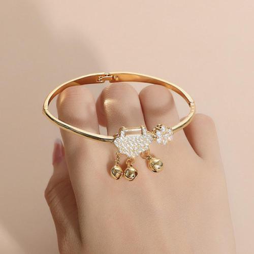 Brass Bracelet & Bangle fashion jewelry & for woman & with rhinestone Inner Approx 58mm Sold By PC