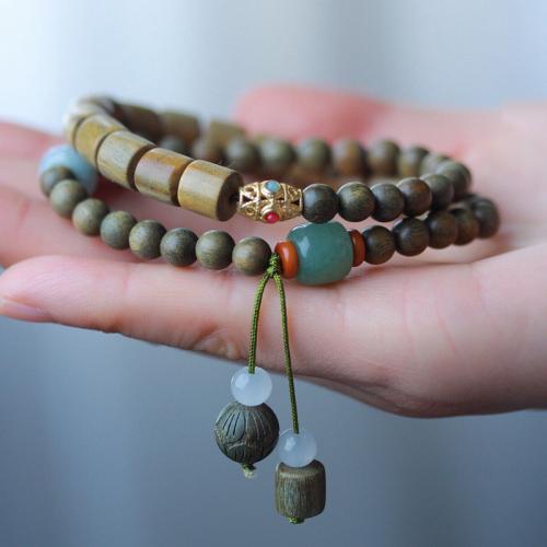 Wrist Mala Green Sandalwood multifunctional & Unisex Length Approx 33 cm Sold By PC