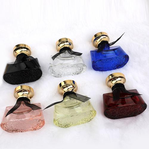 Glass Perfume Bottle, random style & portable, Random Color, 69.30x50.30x69.80mm, Sold By PC