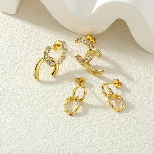 Boucles d'oreilles en laiton zircon cubique pavent, Placage de couleur d'or, styles différents pour le choix & pavé de micro zircon & pour femme, plus de couleurs à choisir, protéger l'environnement, sans nickel, plomb et cadmium, Vendu par paire