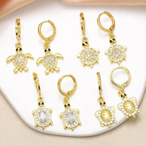 Boucles d'oreilles en laiton zircon cubique pavent, tortue, Placage de couleur d'or, bijoux de mode & modèles différents pour le choix & pavé de micro zircon, doré, protéger l'environnement, sans nickel, plomb et cadmium, Vendu par paire