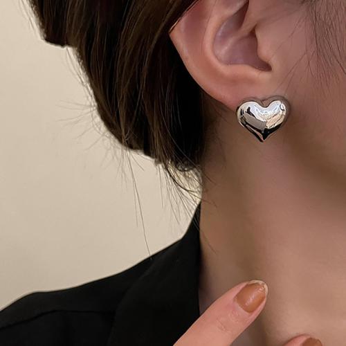 Lo zinco in lega Stud Earring, lega in zinco, Cuore, placcato, gioielli di moda, nessuno, assenza di nichel,piombo&cadmio, 15x17mm, Venduto da coppia