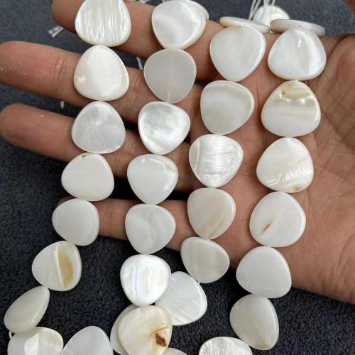 الخرز شل المياه العذبة الطبيعية, قذيفة, مثلث, ديي, المزيد من الألوان للاختيار, 18mm, 22أجهزة الكمبيوتر/حبلا, تباع بواسطة حبلا